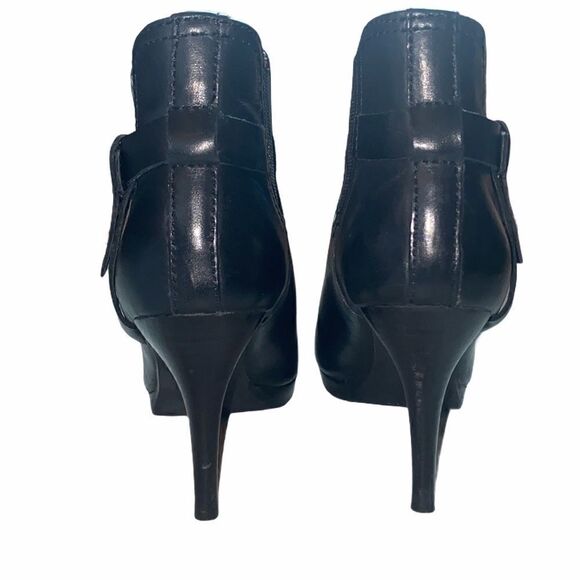 Tommy Hilfiger Ankle Booties Heels Black 6 Buckle Gold Trendy Chic Sleek Dark - Picture 5 of 9